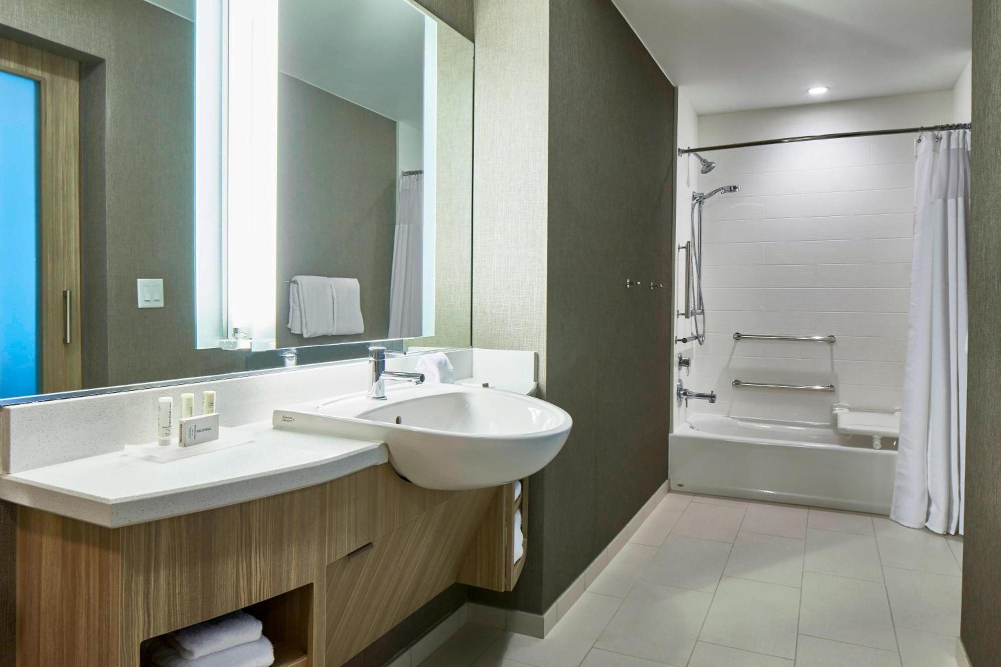 Springhill By Marriott Downtown/convention Center Hotel Nashville